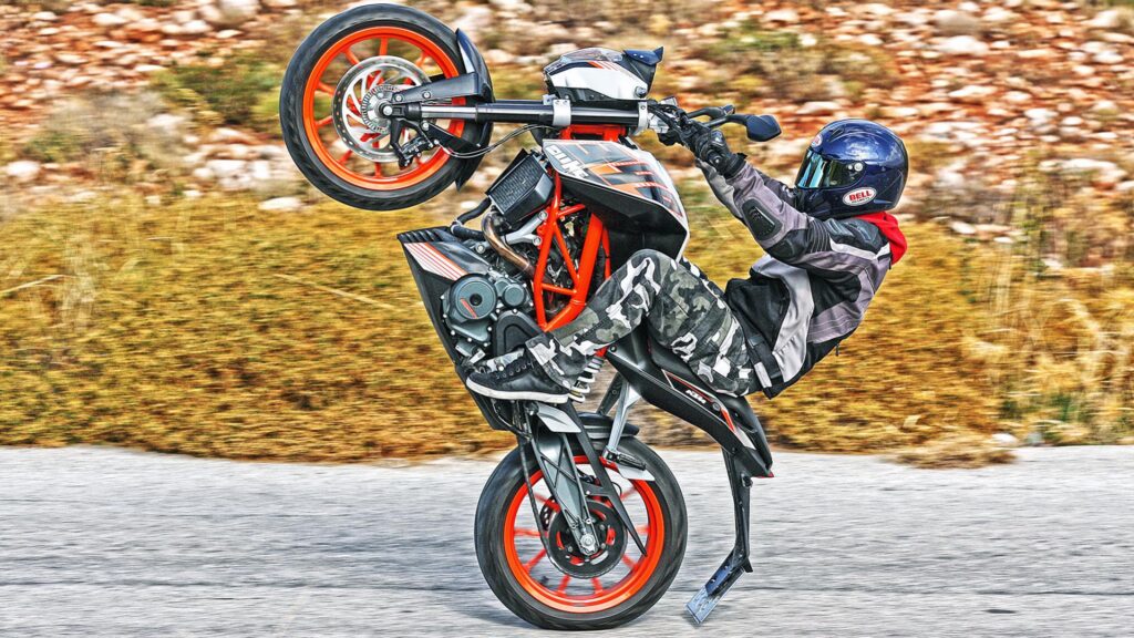 Duke 390 wheelie by Johnny